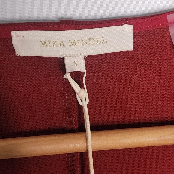 Mika Mindel Red Cold Shoulder Flare Sleeve Dress - Picture 5 of 7